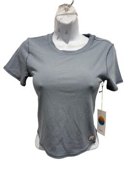NWT VUORI Women’s Pose Fitted Tee Short Sleeve Yoga Athletic Light Blue Small